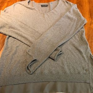 Marc O’Polo gray V-neck sweater/top